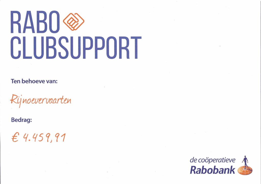 De cheque van Rabo Clubsupport ter waarde van €4459,91